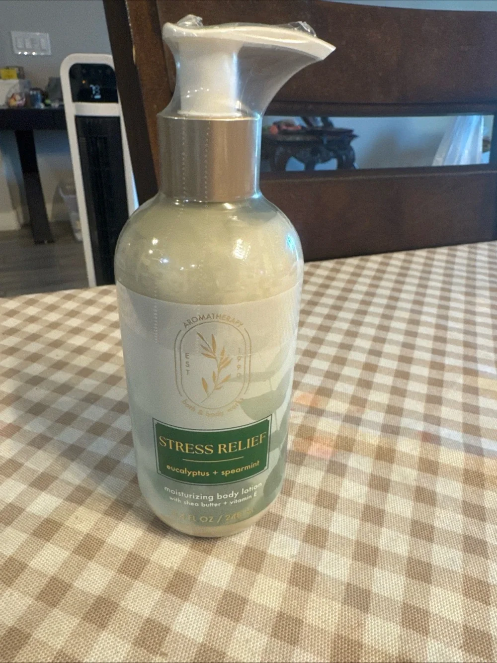 Stress Relief Eucalyptus + Spearmint Moisturizing Body Lotion - Green